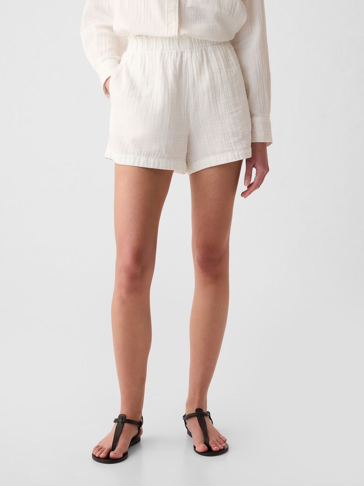 Kırık Beyaz Crinkle Gauze Pull-on Şort