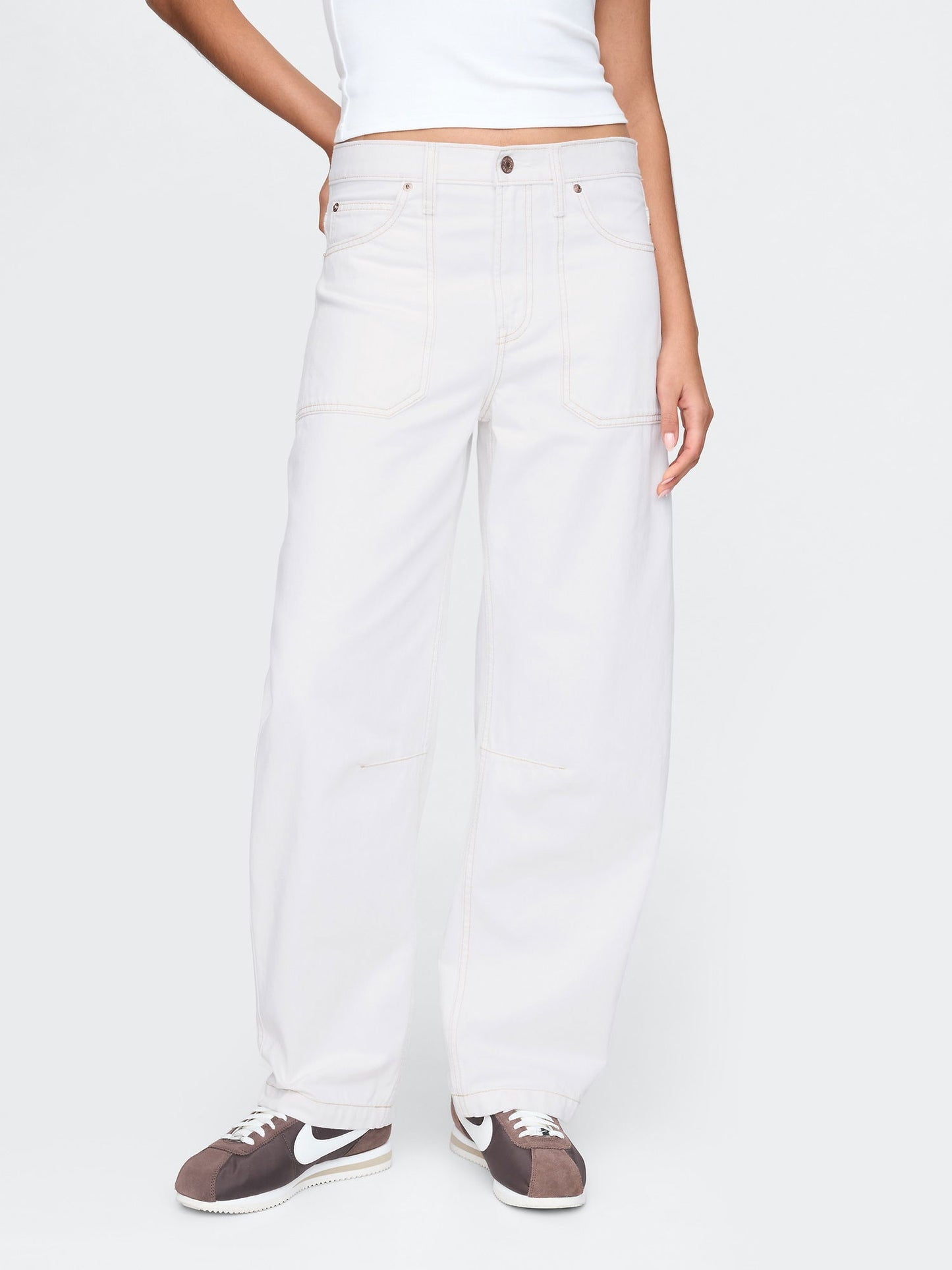 Beyaz High Rise Barrel Carpenter Jean Pantolon