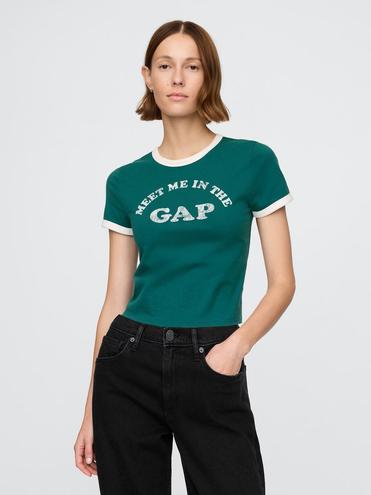 Kırık Beyaz Gap Logo Crop T-shirt