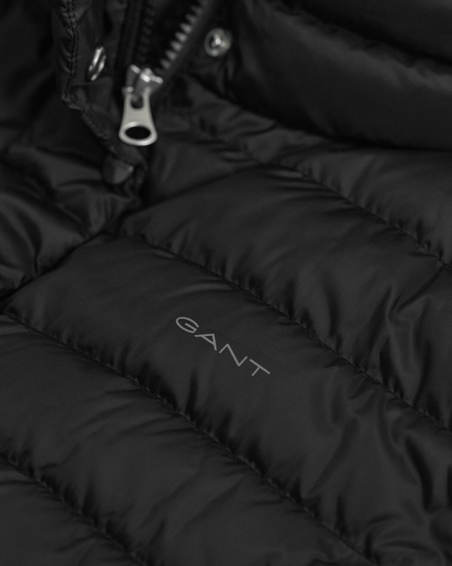 Gant Kadın Siyah Regular Fit Fermuarlı Mont