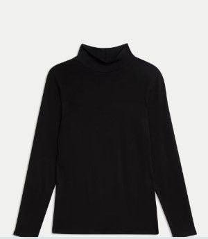Pamuklu Boğazlı Yaka Slim Fit Üst