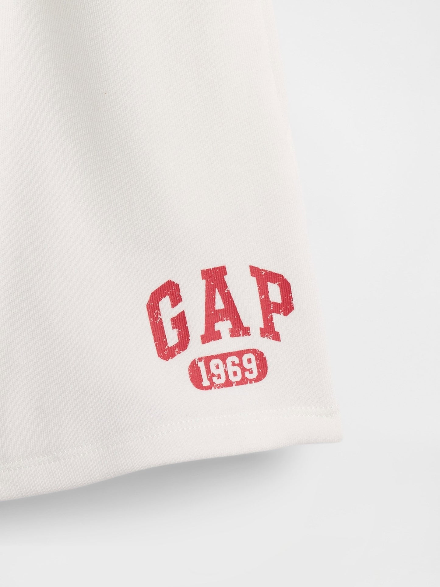Beyaz Fransız Havlu Kumaş Gap Logo Şort