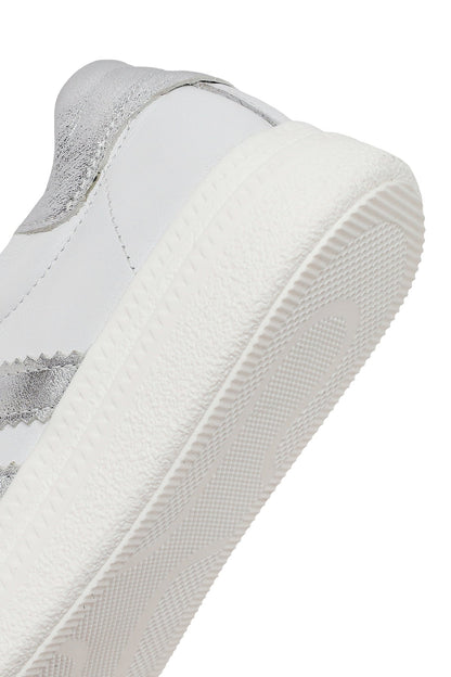 Kadın Beyaz Bağcıklı Deri Sneaker