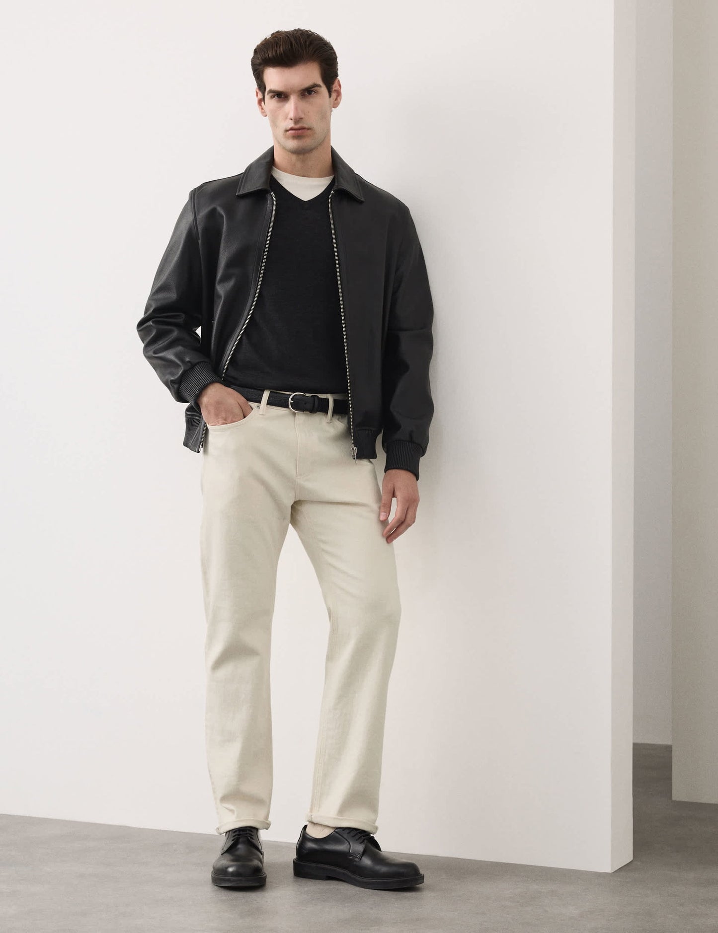 Saf Pamuklu Düz Kesim Selvedge Jean