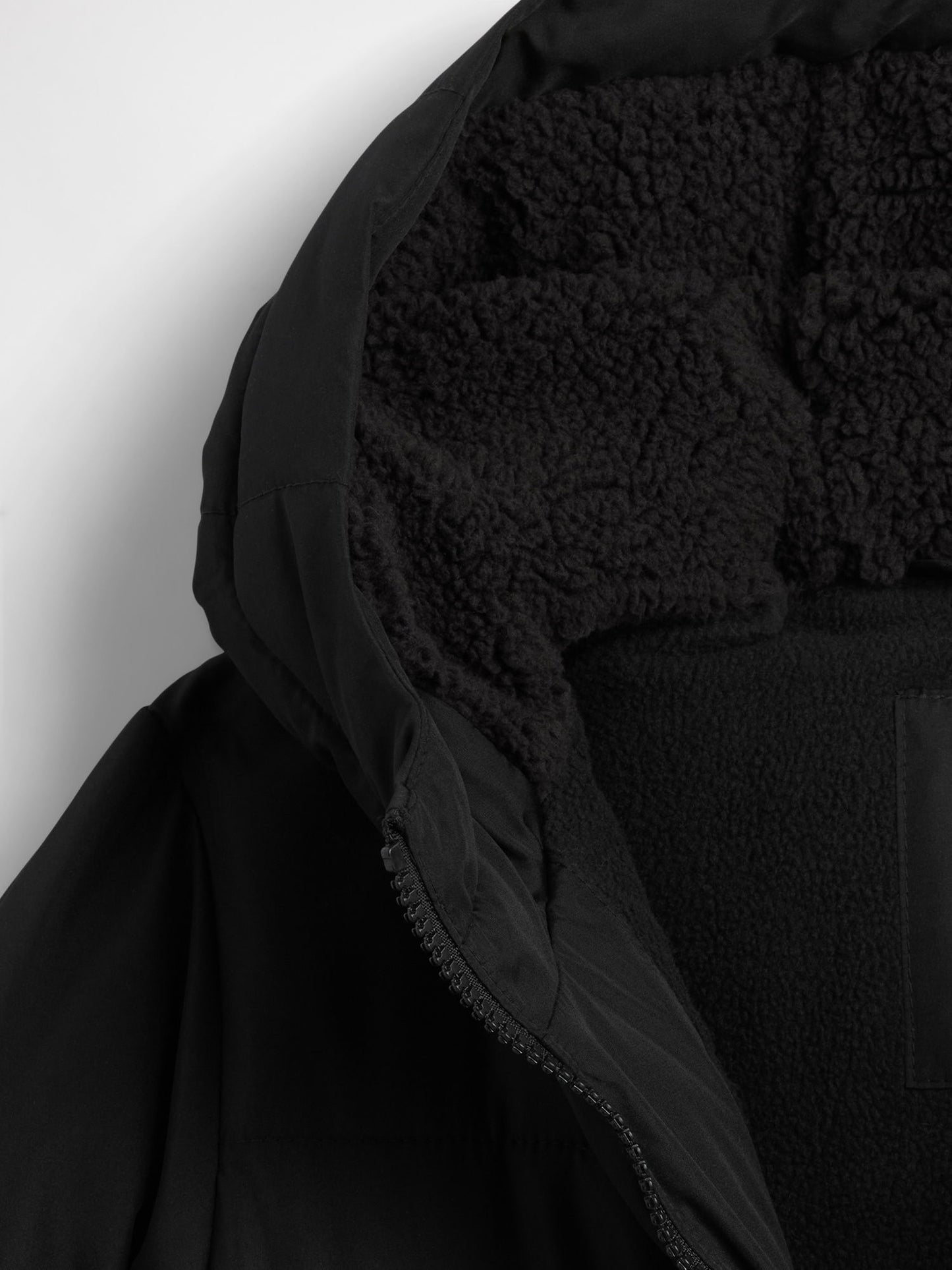 Siyah Coldcontrol Max Long Şişme Puffer Mont