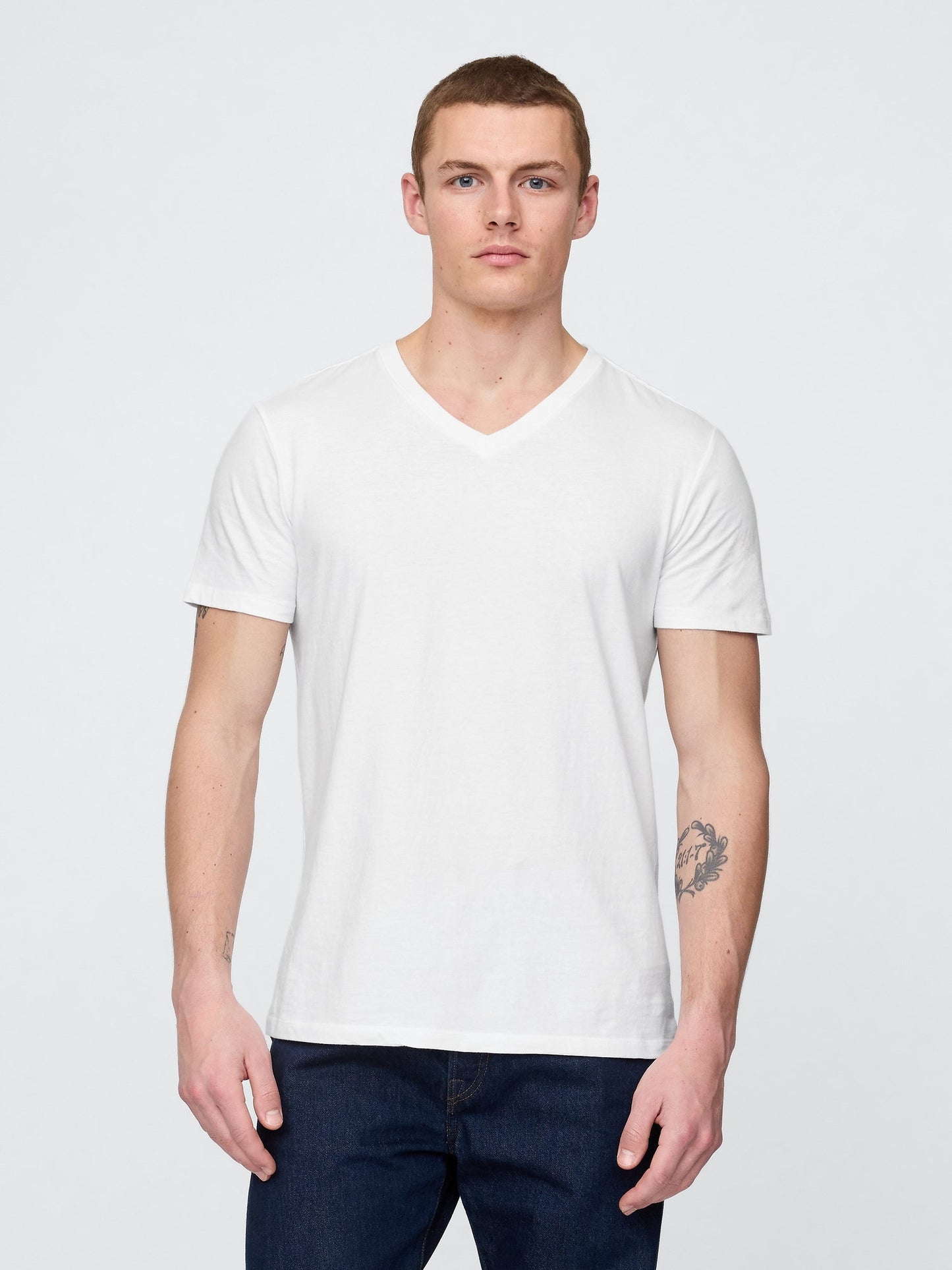 Beyaz Pamuklu Jersey V Yaka T-shirt