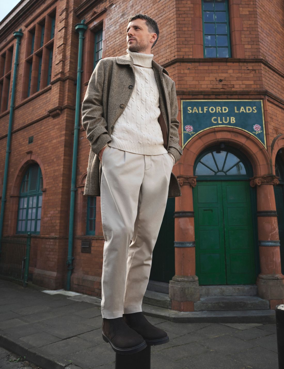 Tapered Fit Chino Pantolon