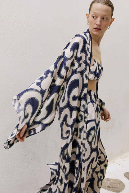 Desenli Geniş Kollu Midi Lacivert Kimono