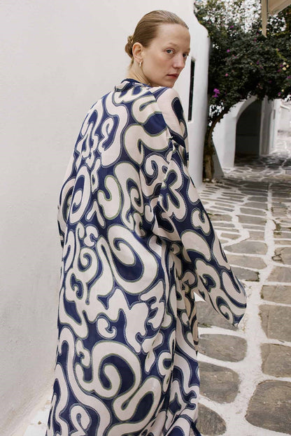 Desenli Geniş Kollu Midi Lacivert Kimono