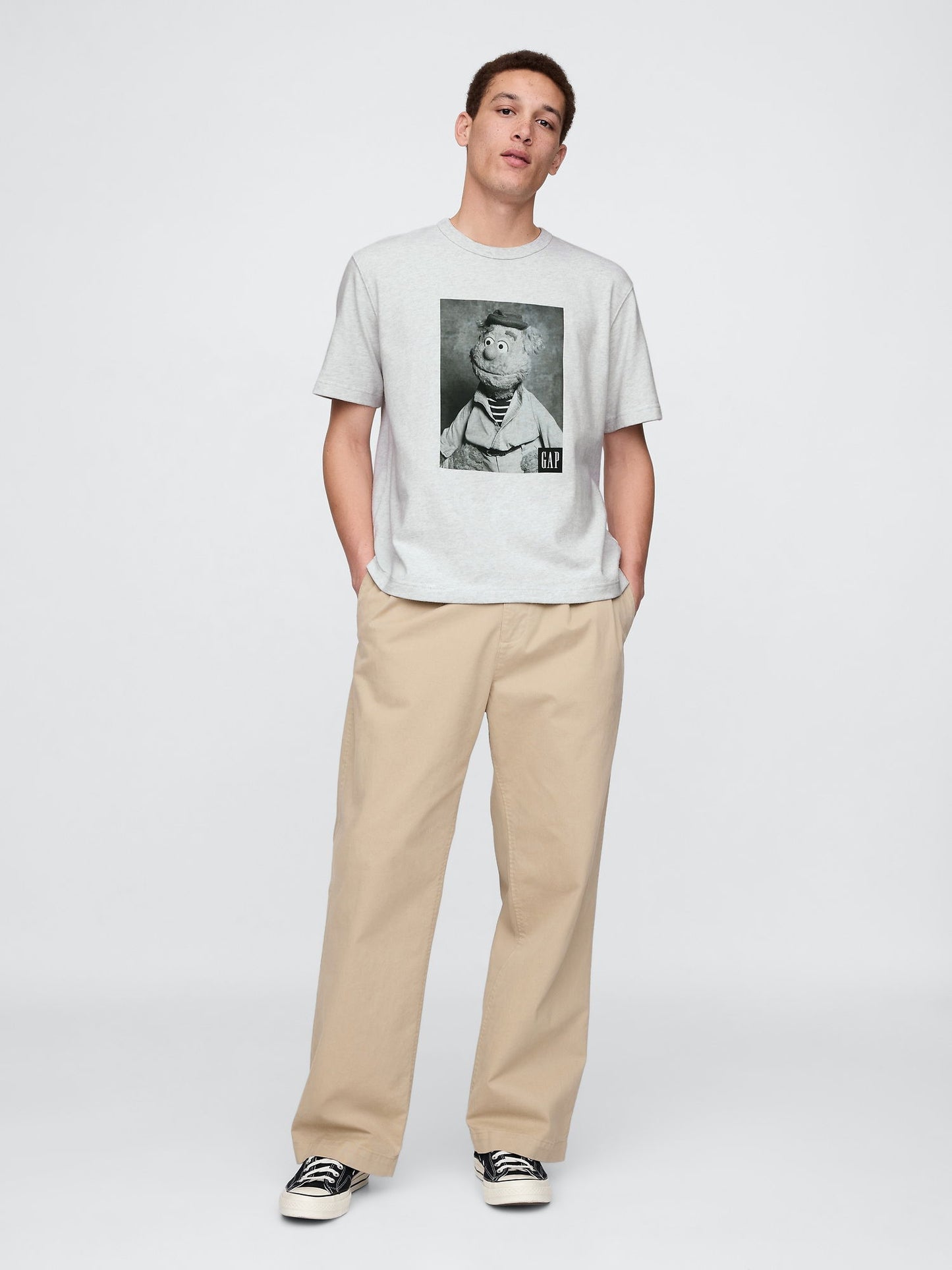Gri Gap × Disney The Muppets Grafik T-shirt