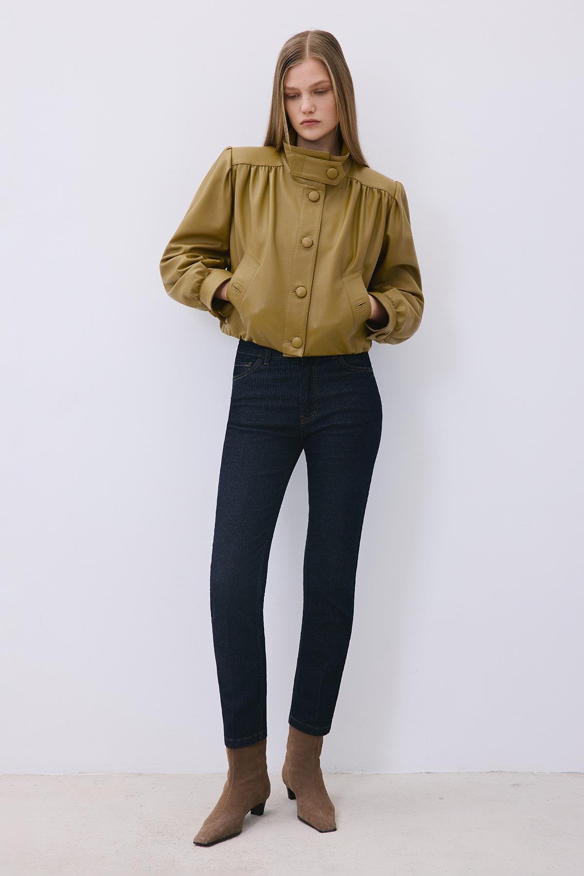 Dik Yaka Hakiki Deri Crop Olive Ceket