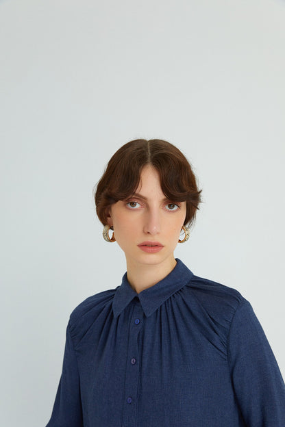 Lacivert Yakası Drape Detaylı Gömlek
