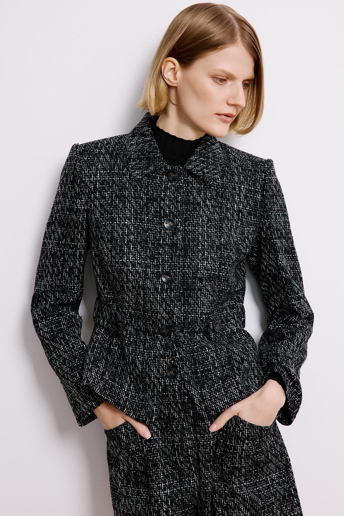 Düğme Detaylı Siyah Tüvit Ceket