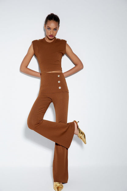 Düğme Detaylı Taba Cut-out Bluz