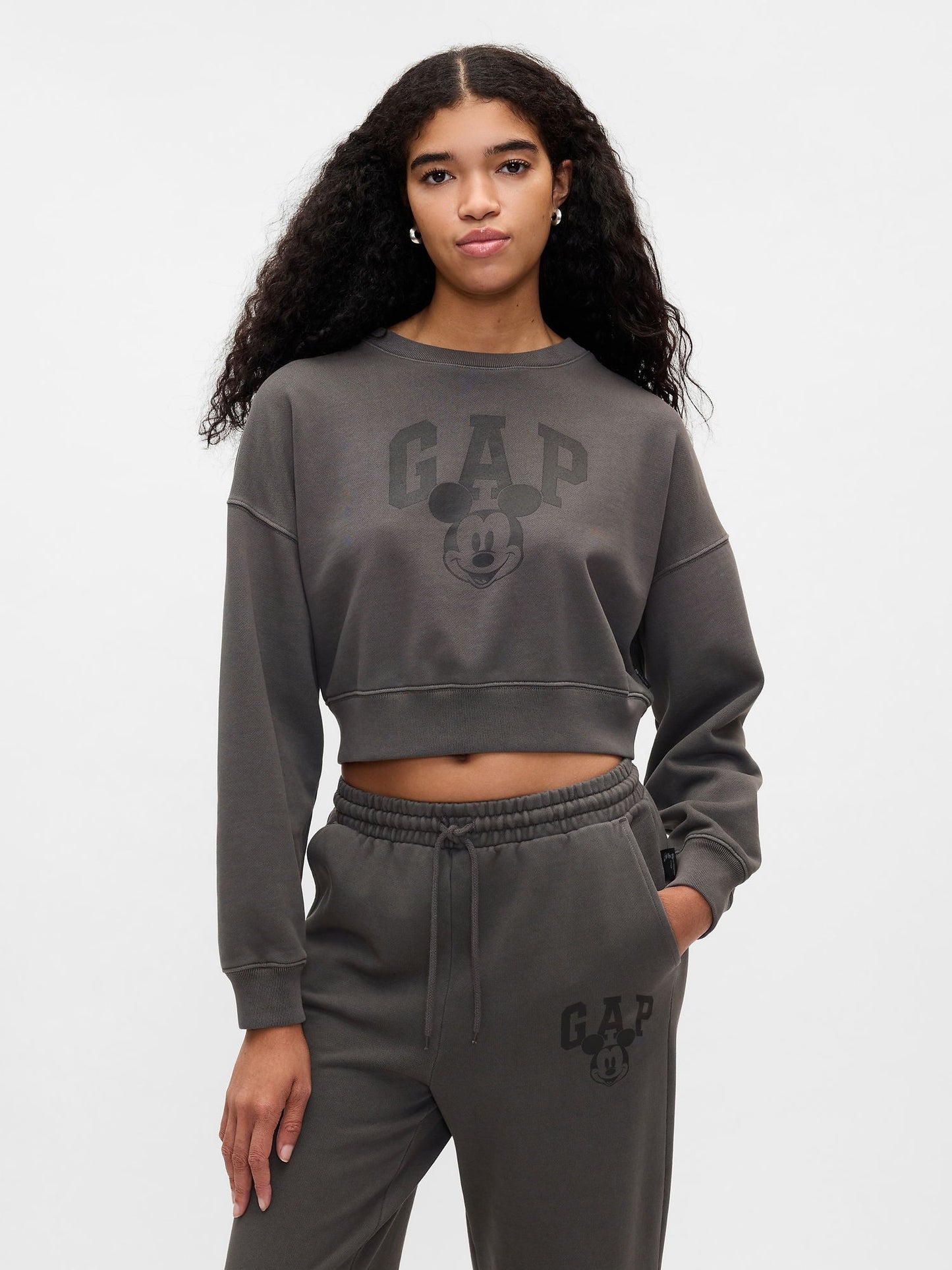 Gri Gap × Disney Mickey Mouse Logo Crop Sweatshirt