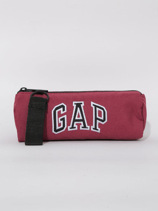 Kırmızı Gap Logo Üçgen Kalem Kutusu