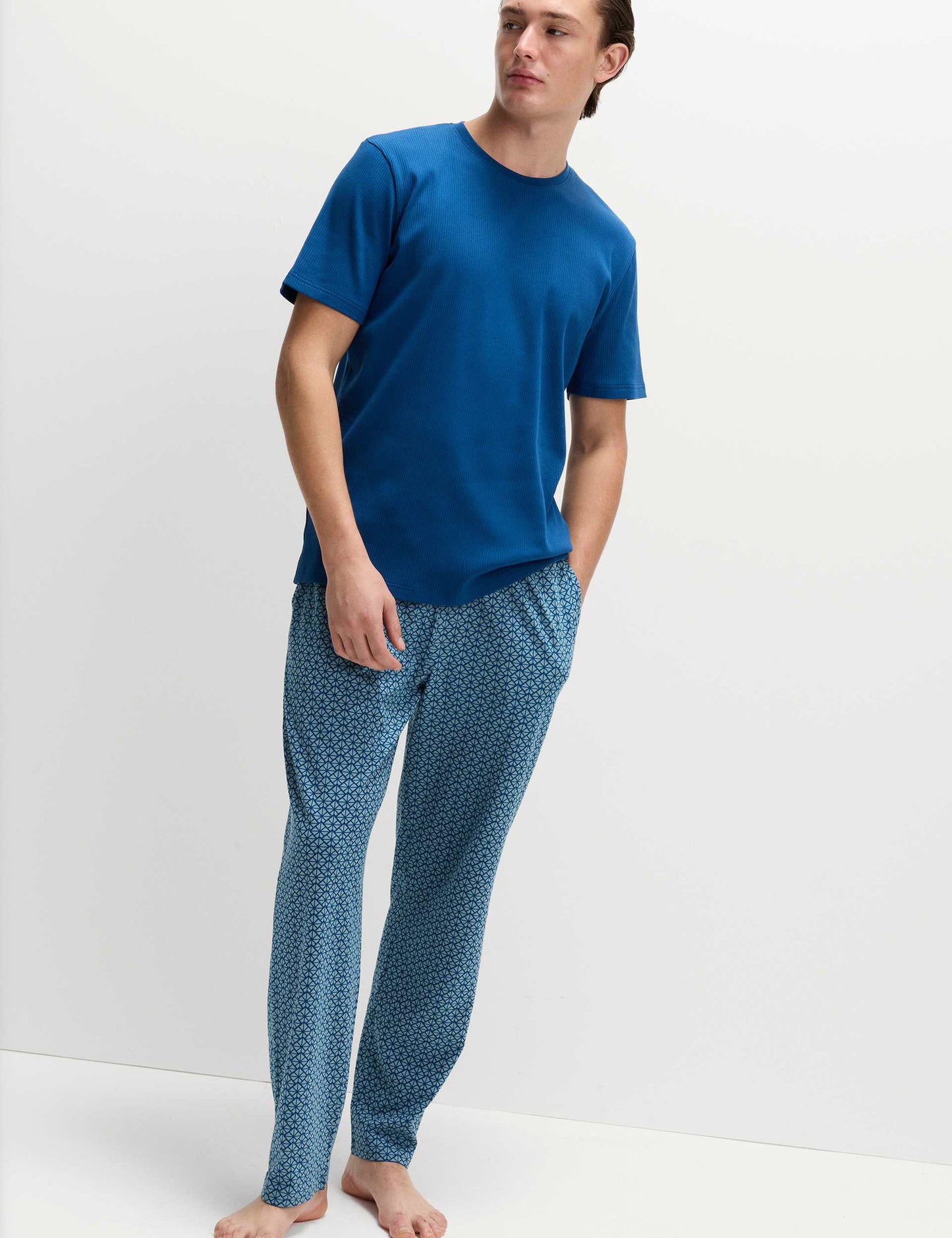 Saf Pamuklu Geometrik Desenli Pijama Takımı