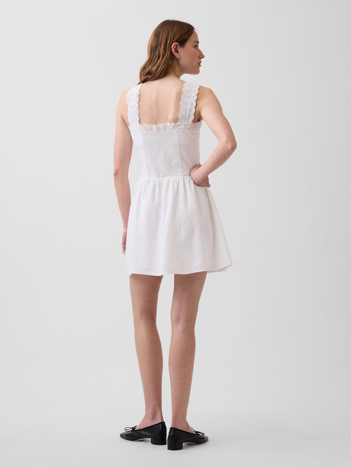 Beyaz Pintuck Drop-waist Mini Elbise