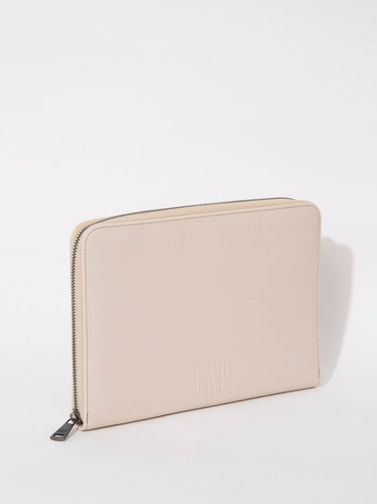 Bej Gap Logo Clutch Çanta