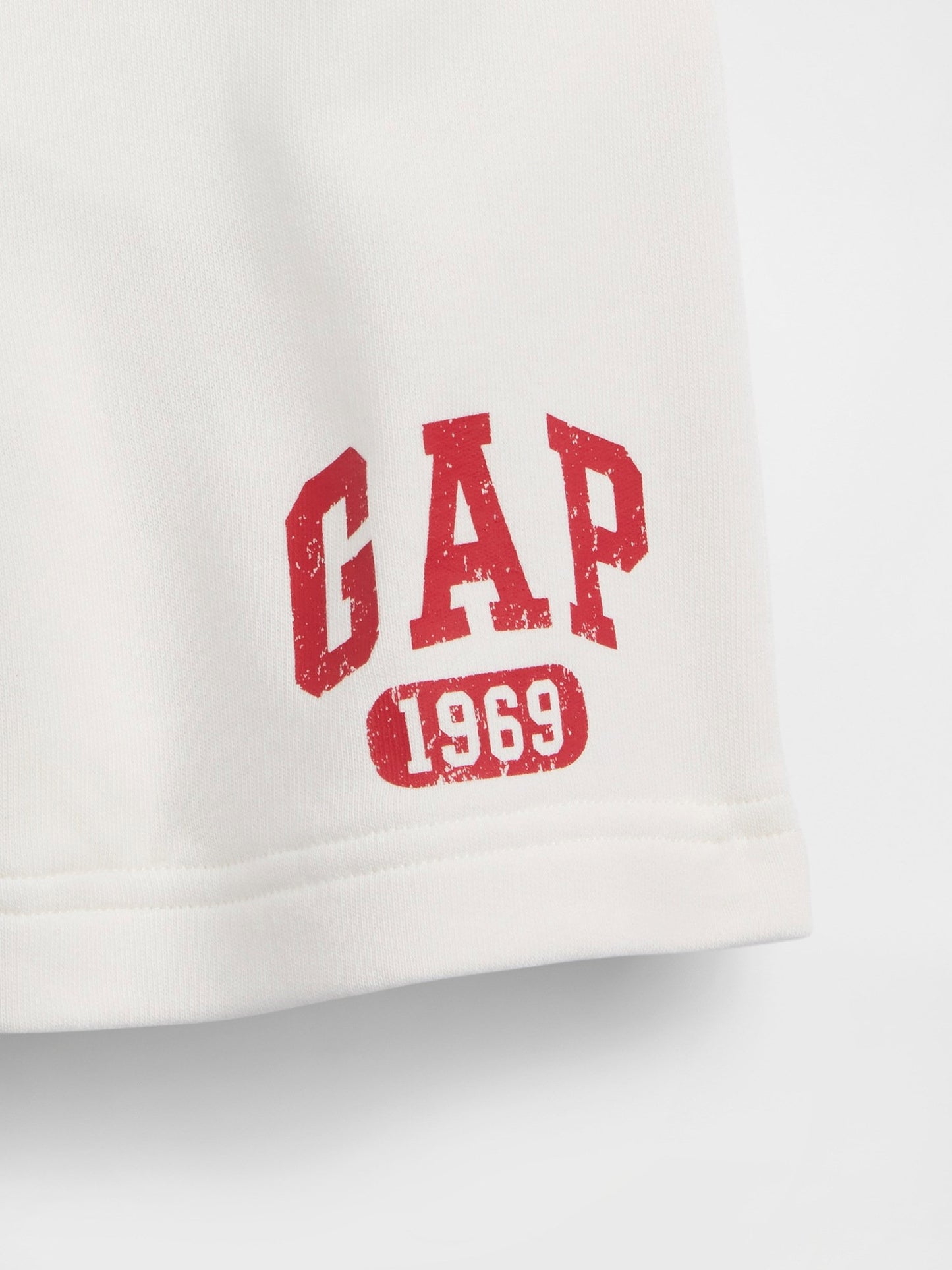 Beyaz Fransız Havlu Kumaş Gap Logo Sweat Şort