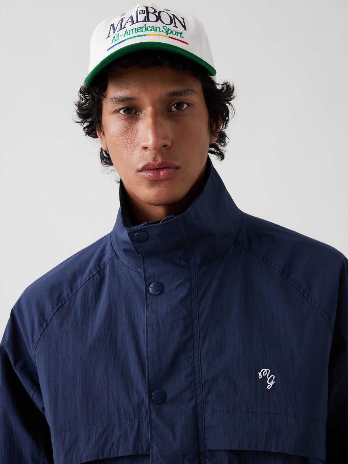 Beyaz Gap × Malbon Logo Beyzbol Şapka