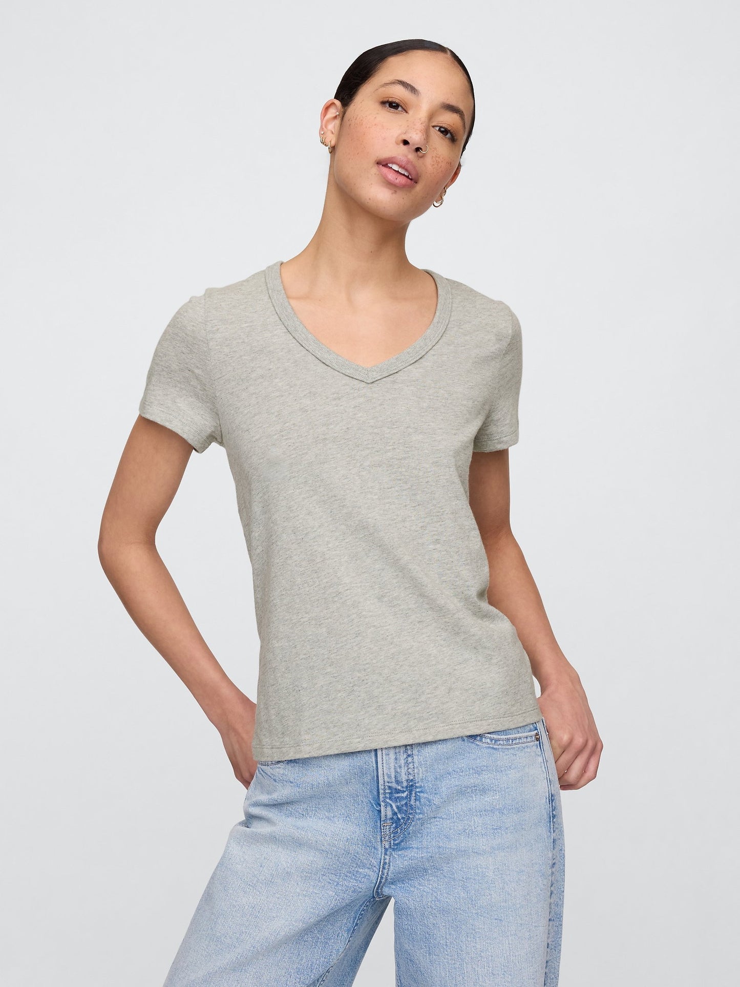 Açık Gri V Yaka T-shirt