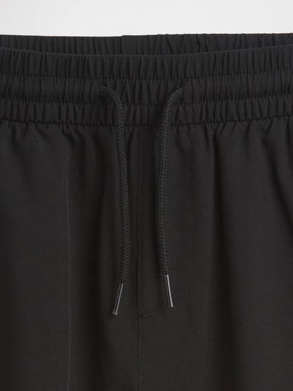 Siyah Relaxed Pull-on Performans Şort