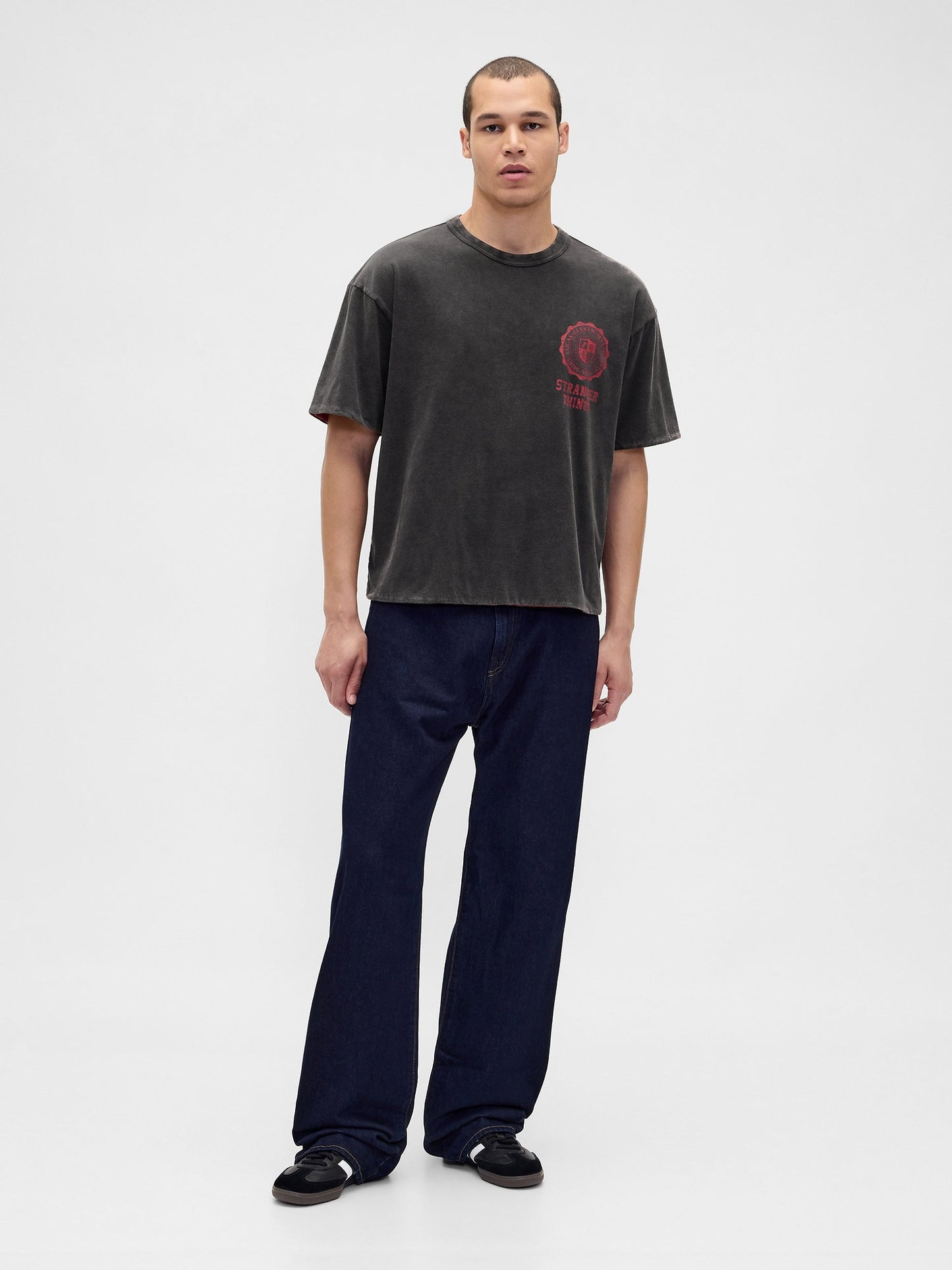 Koyu Gri Stranger Things Yetişkin Tersine Çevirilebilir Grafik T-shirt