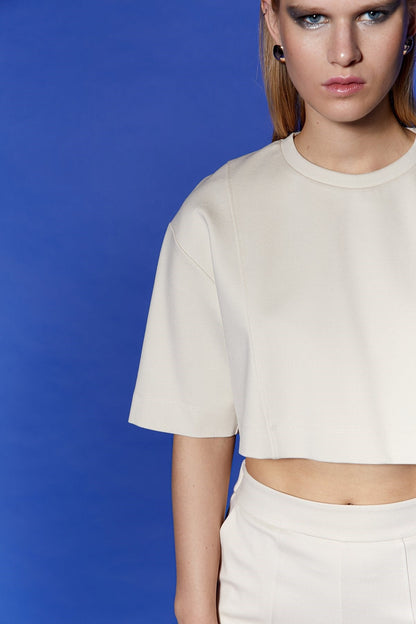 Ekru Basic Crop T-shirt