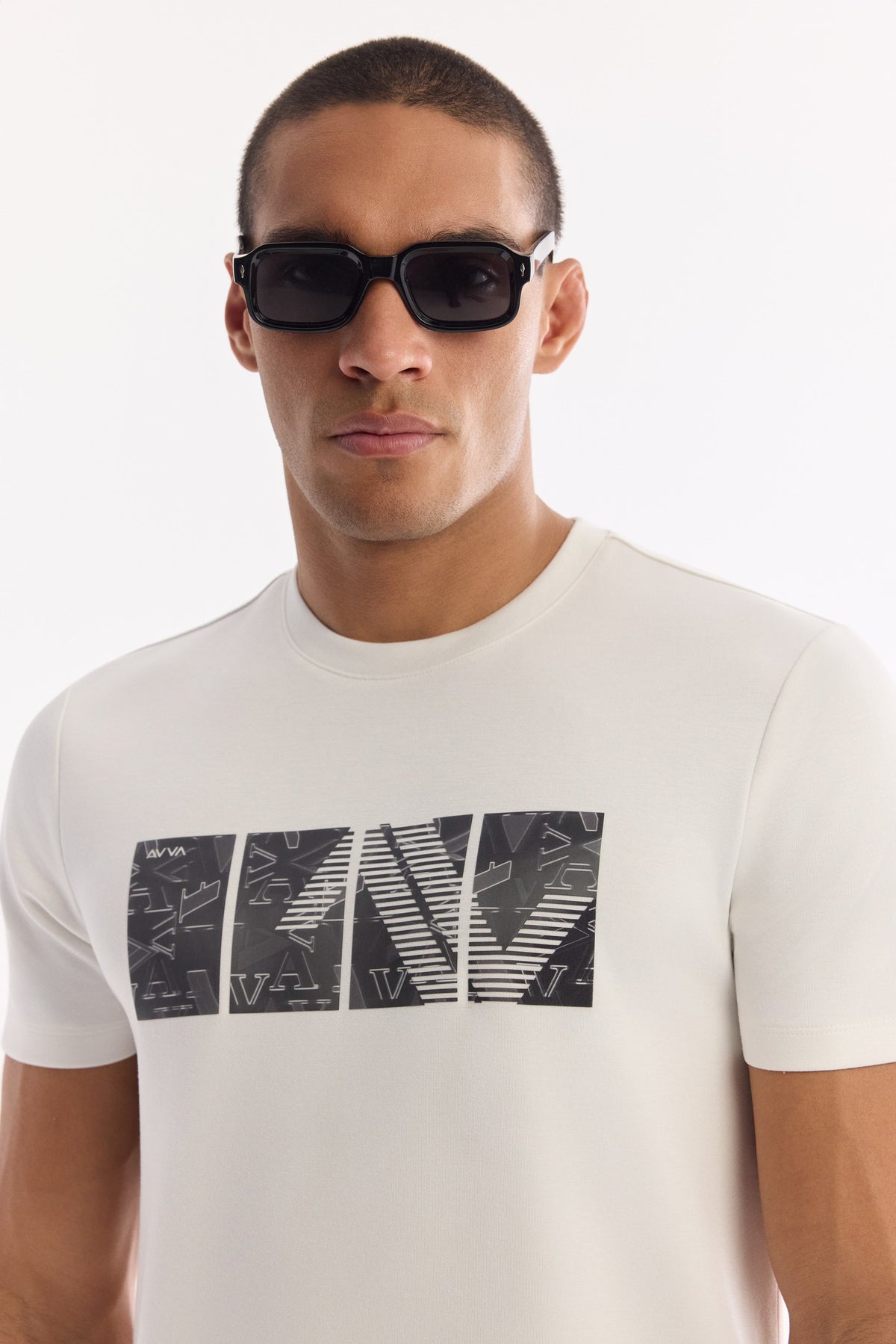 Ekru Bisiklet Yaka Baskılı Bi-stretch Interlok T-shirt