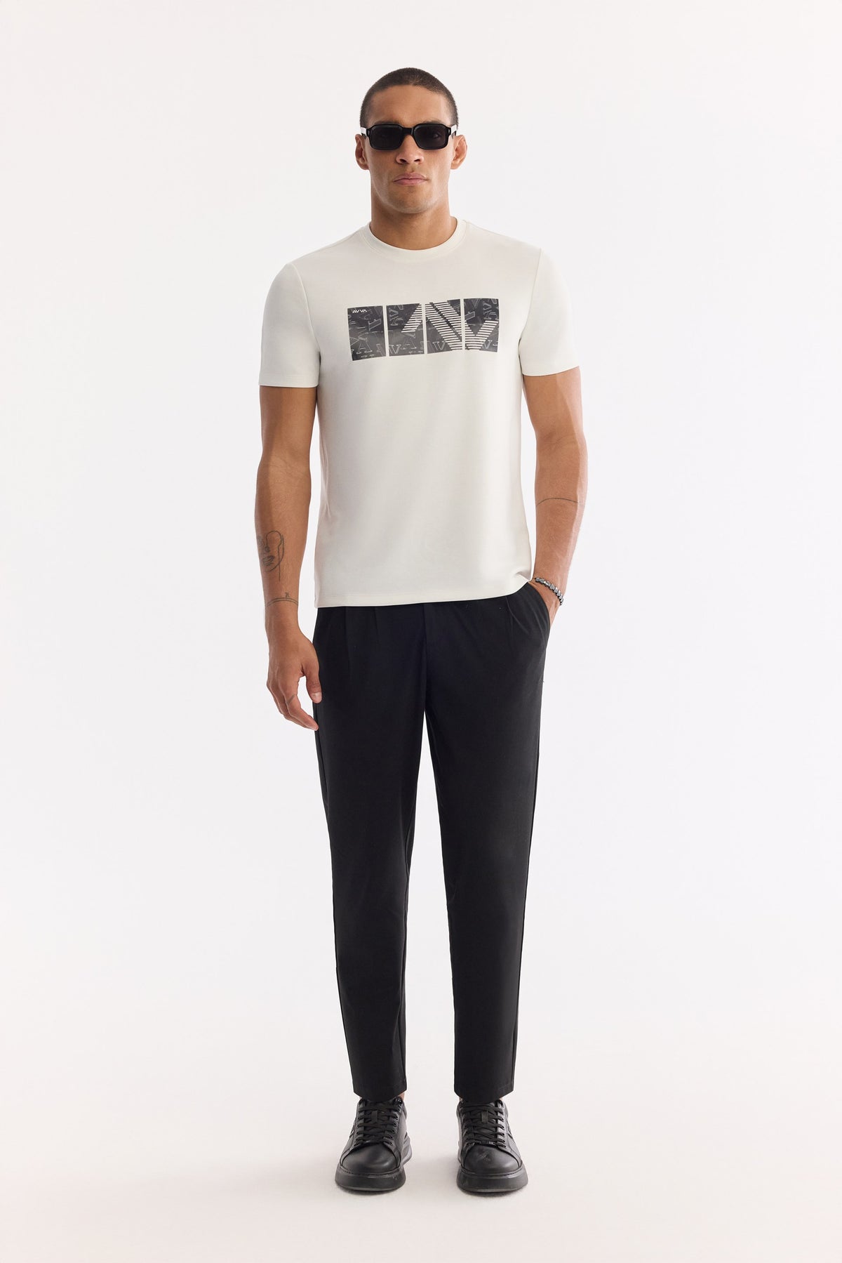 Ekru Bisiklet Yaka Baskılı Bi-stretch Interlok T-shirt