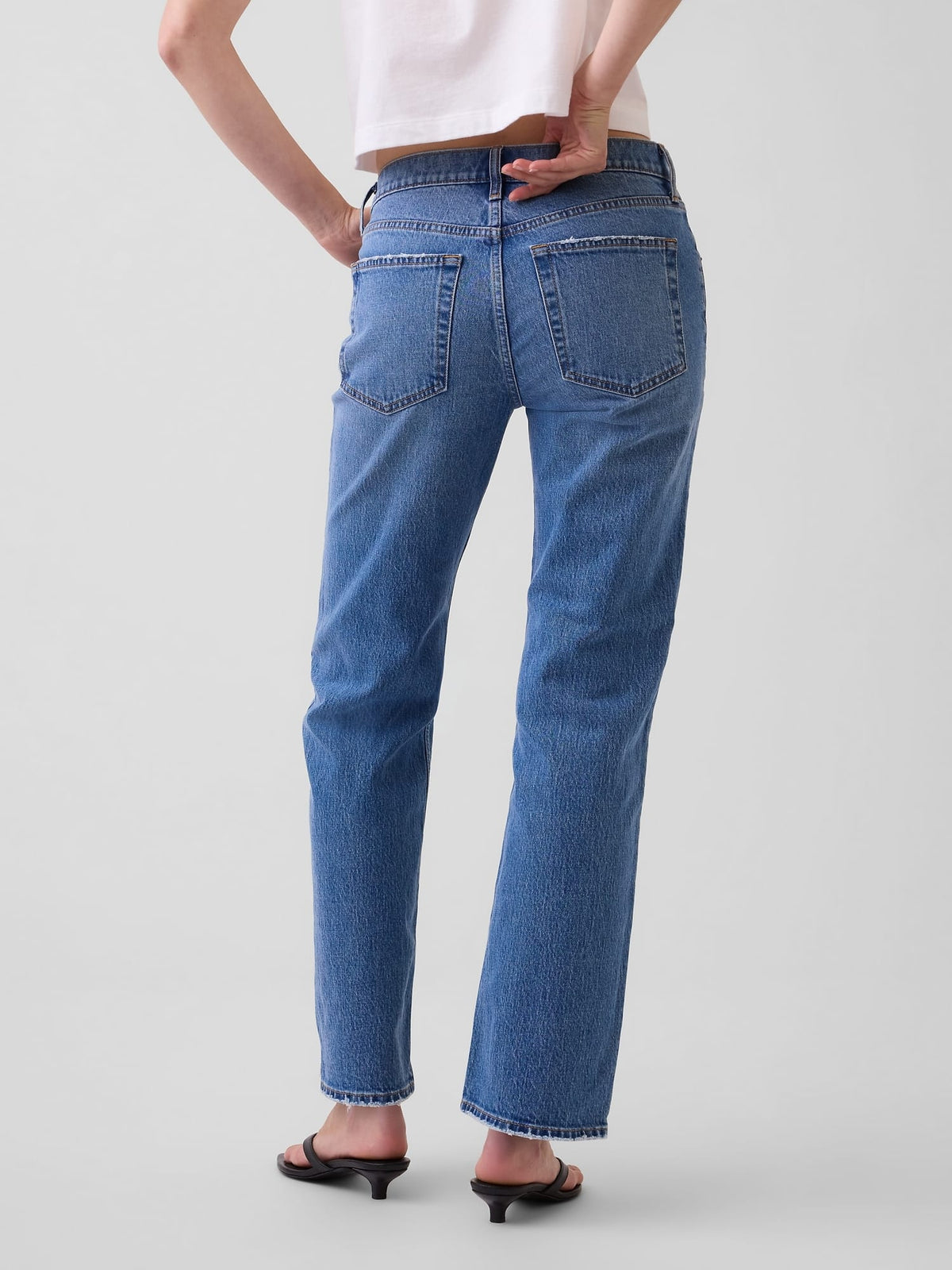 Mavi Mid Rise Relaxed Straight Jean Pantolon