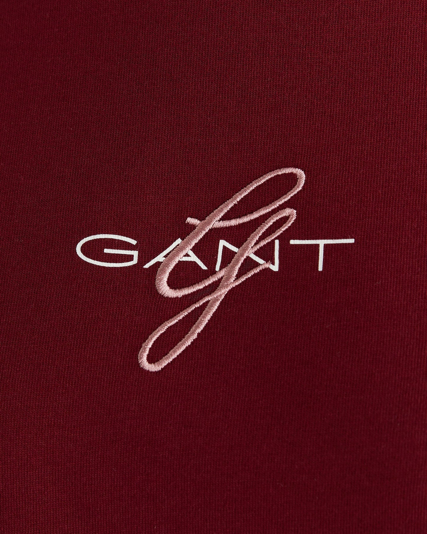 Embroidery C-neck T-shirt