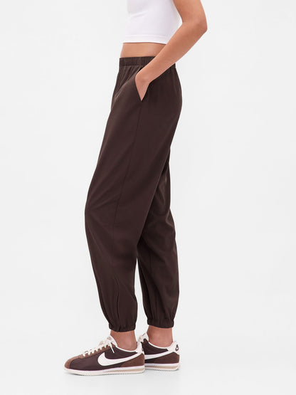 Kahverengi Gapfit Tech High Rise Jogger Eşofman Altı