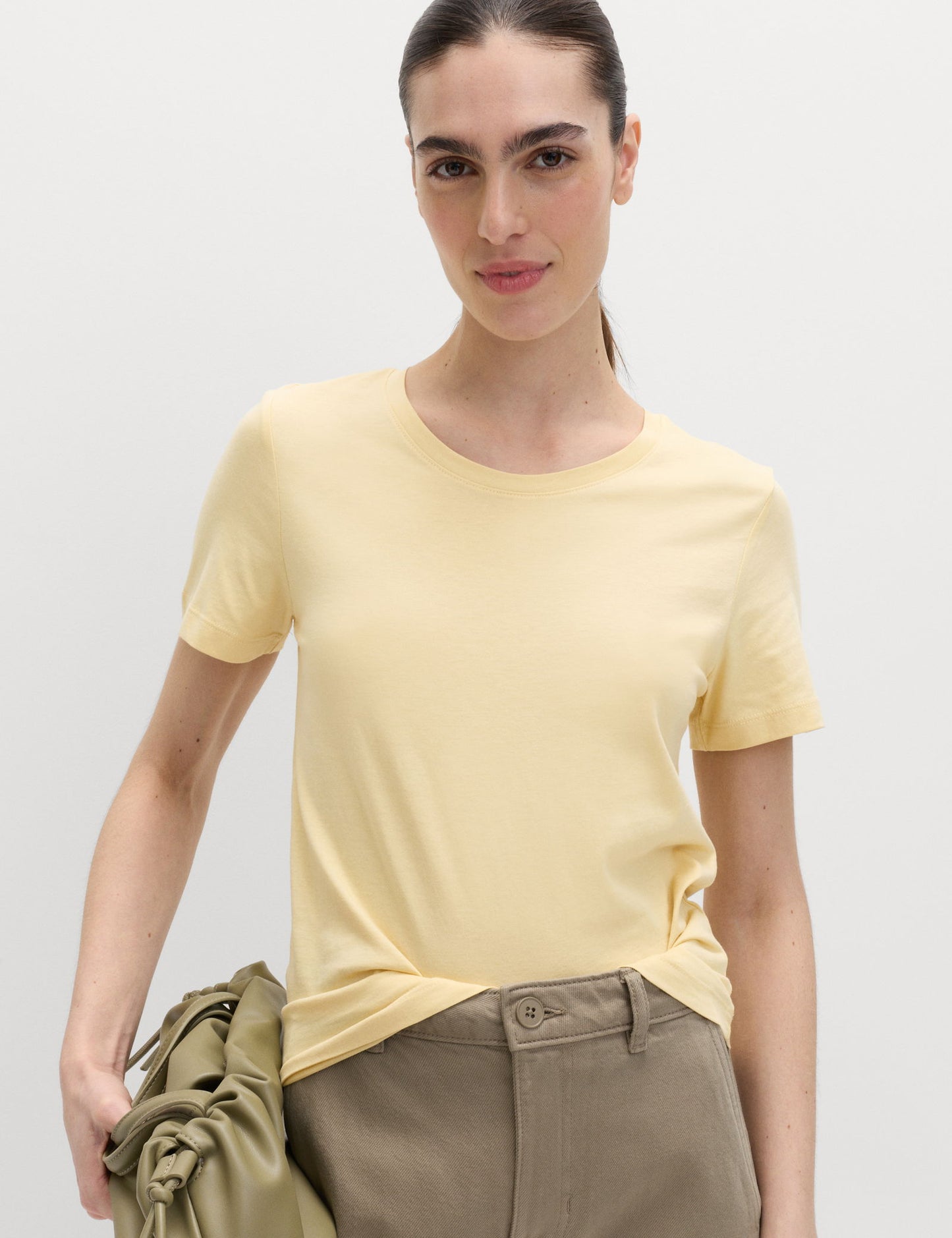 Saf Pamuklu Yuvarlak Yaka T-shirt