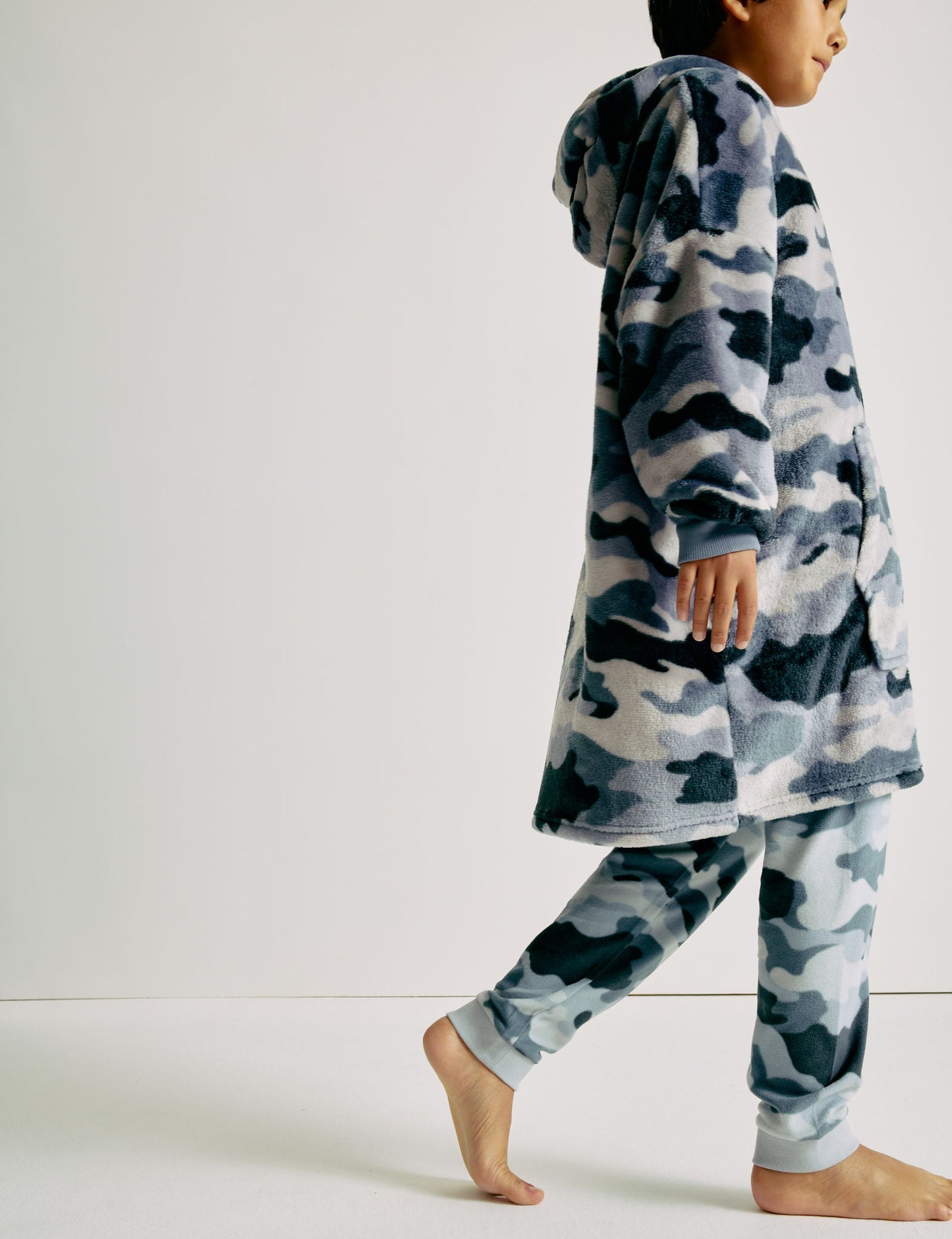 Kamuflaj Desenli Polar Kapüşonlu Oversize Hoodie (3-16 Yaş)
