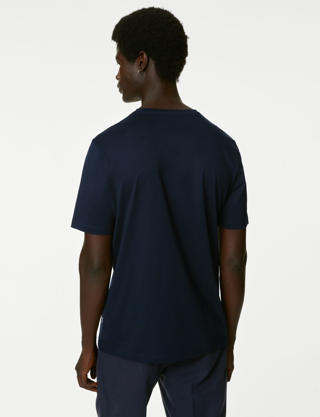 Yumuşak Dokulu V Yaka T-shirt
