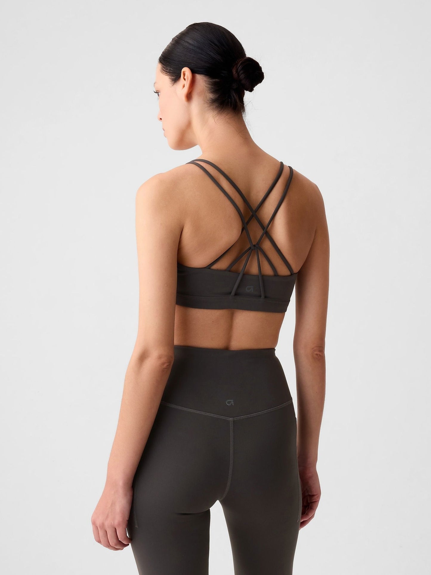Koyu Gri Gapfit Power Medium Impact Sporcu Sütyeni