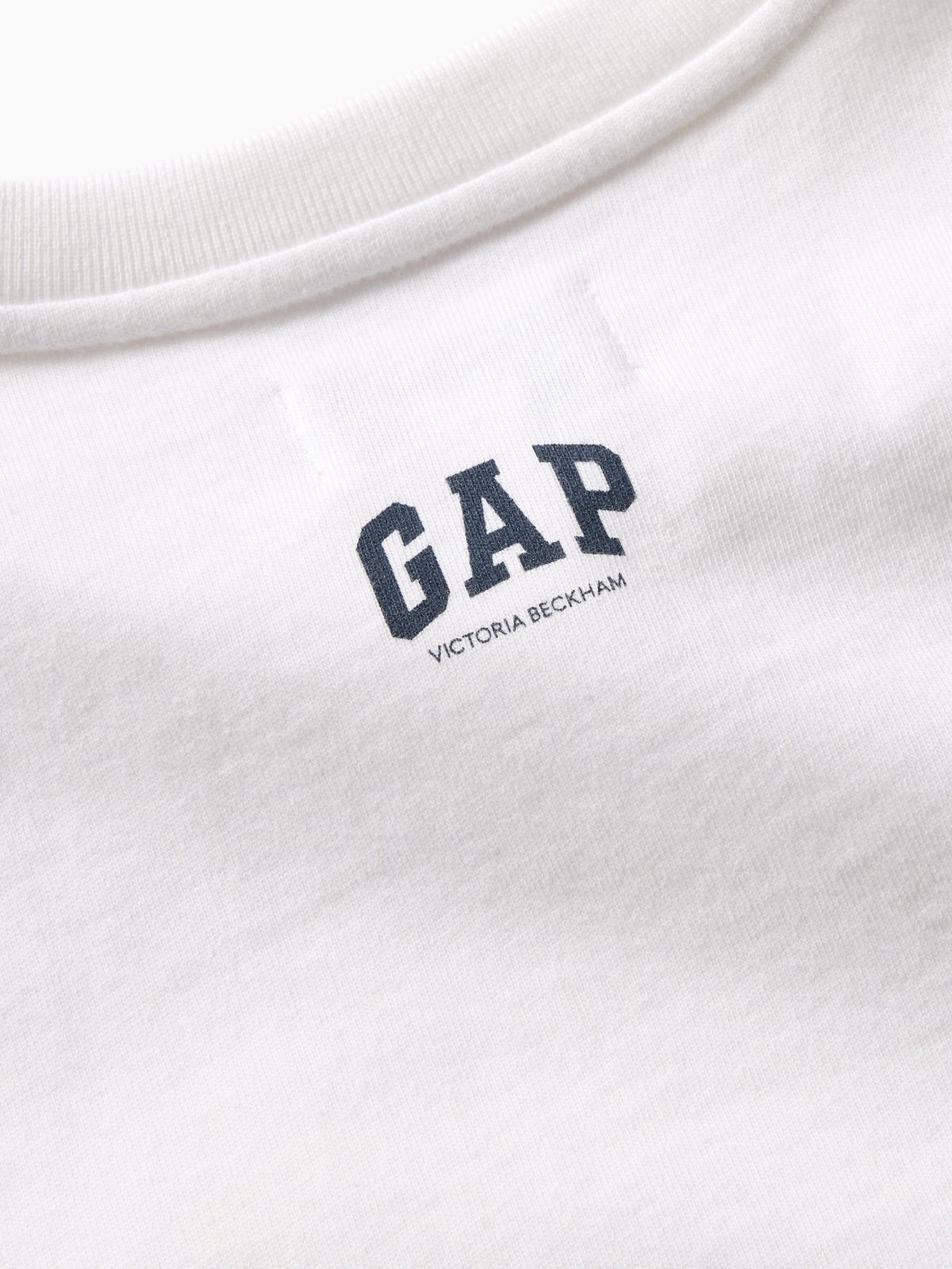 Beyaz Gap × Victoria Beckham Organik Pamuk Logo Crop T-shirt
