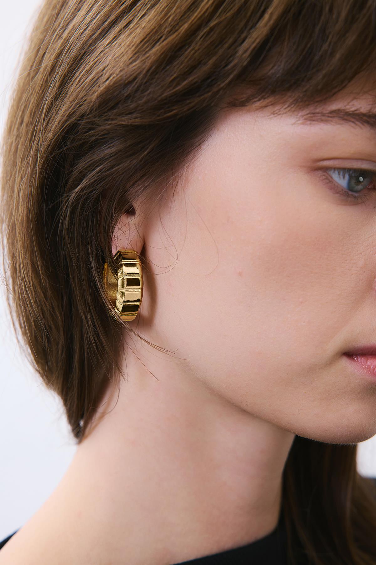 Modern Gold Halka Küpe