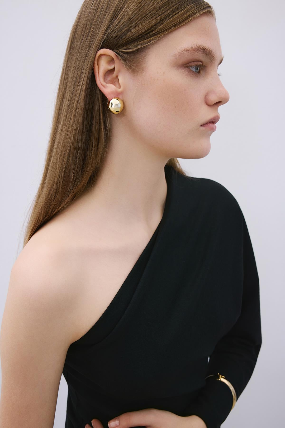 Zarif Yuvarlak Gold Küpe