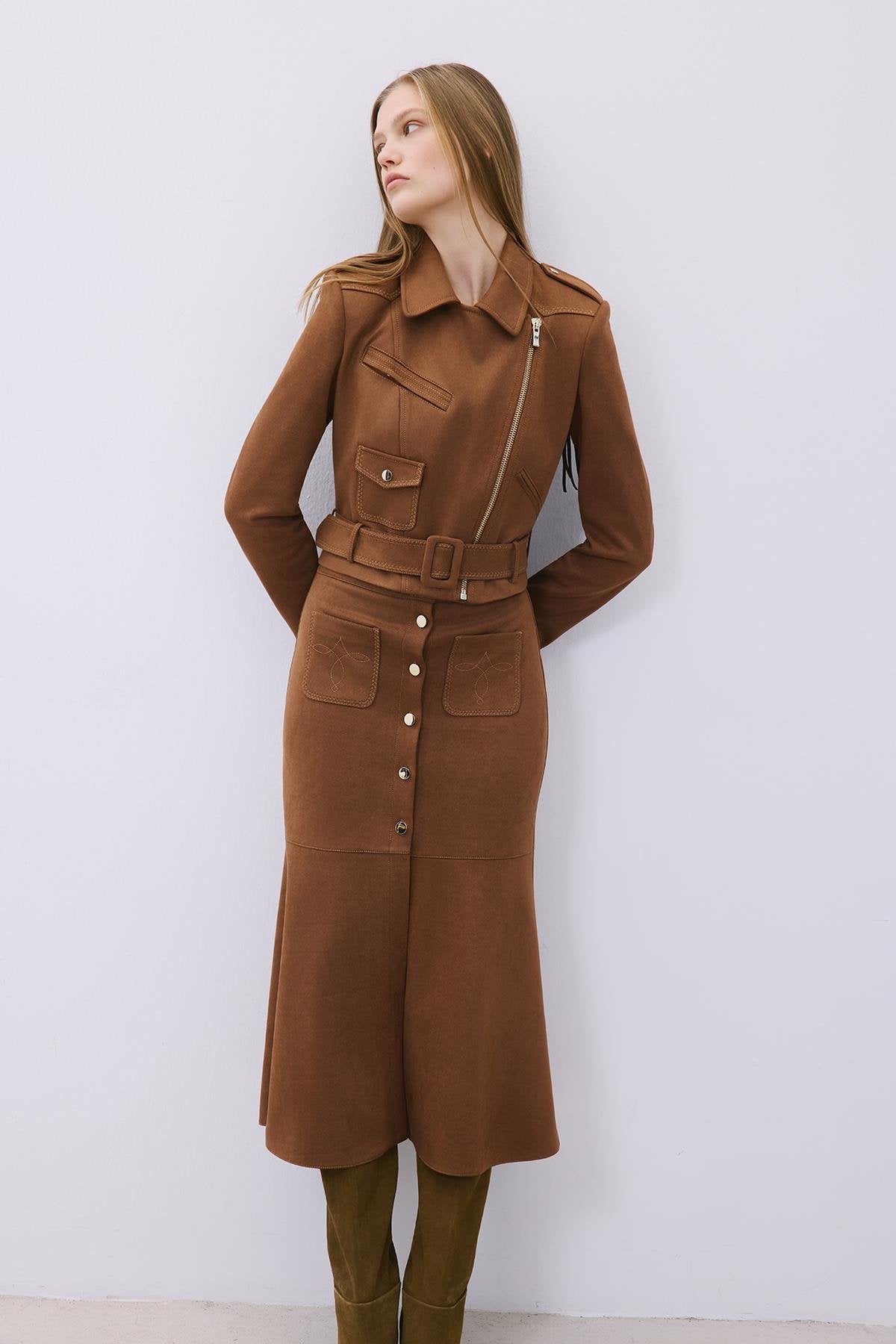 Gold Detaylı Süet Midi Kahve Etek