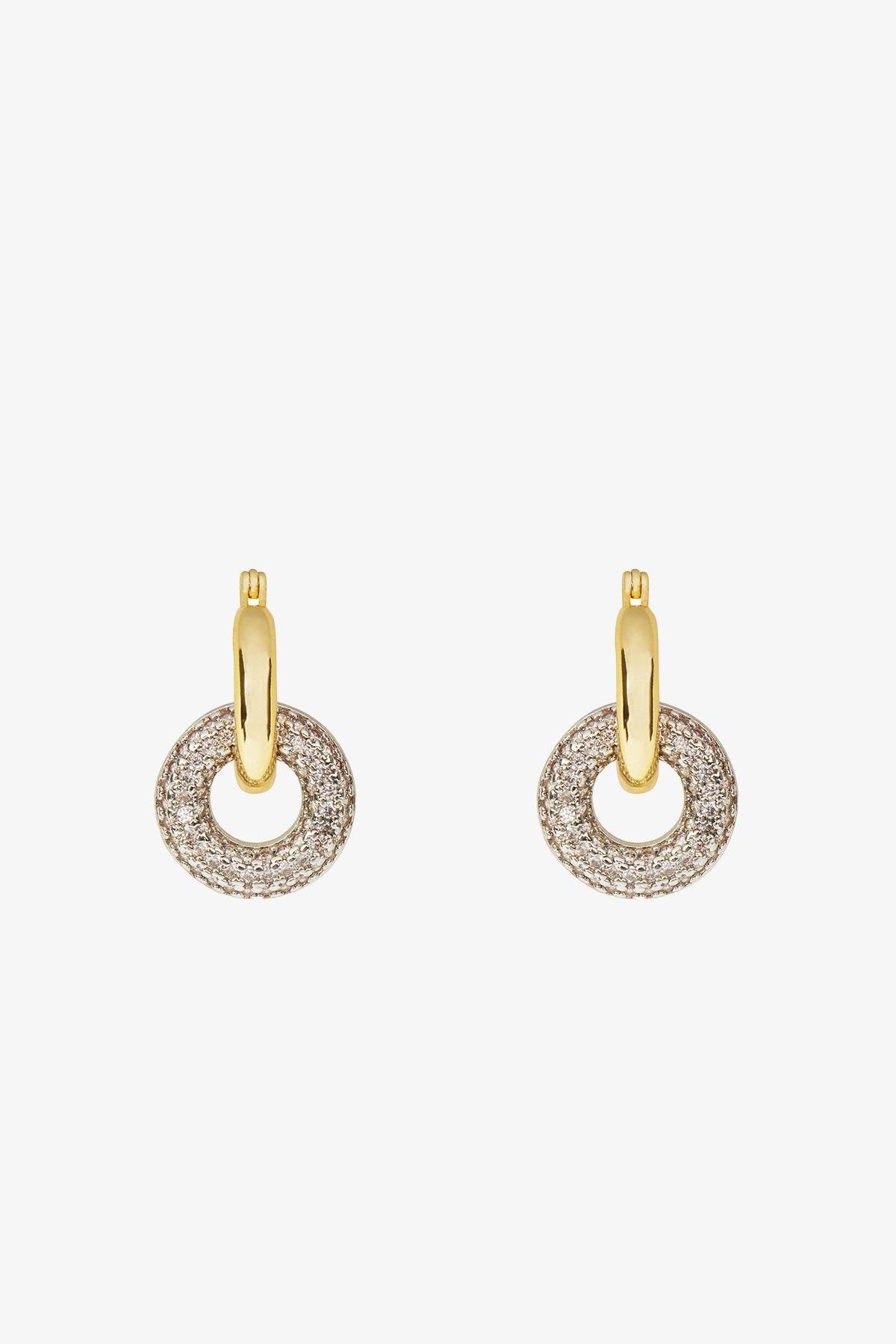 Gold Taşlı Halka Detaylı Küpe