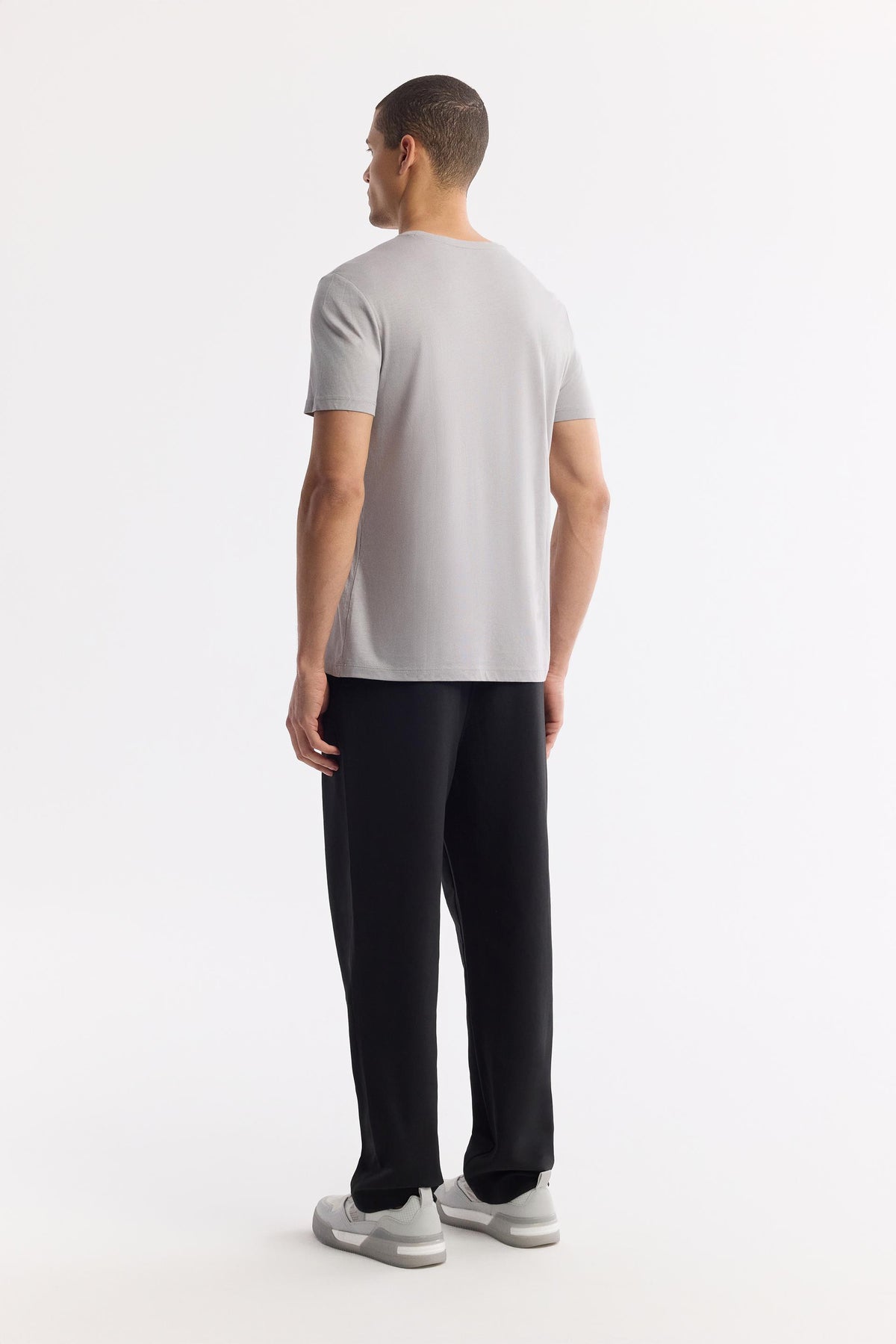 Gri Bisiklet Yaka Soft Touch Basic T-shirt