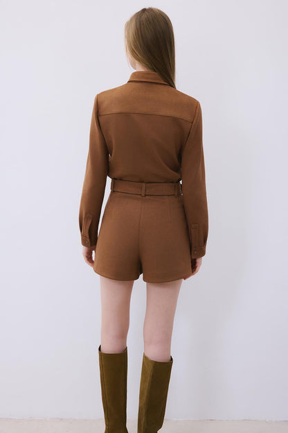 Kemerli Kontrast Dikişli Süet Kahve Şort