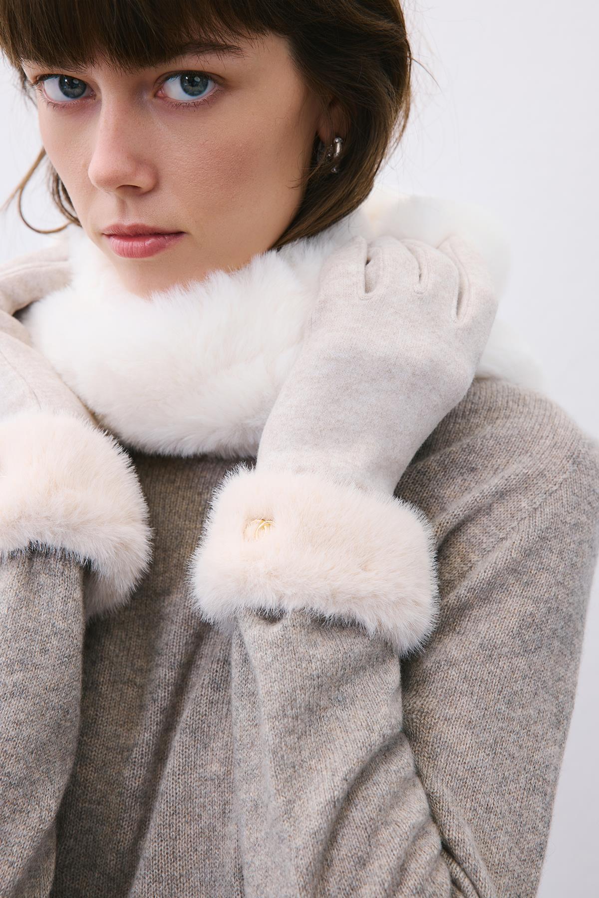 Kürk Detaylı Bej Dokunmatik Eldiven