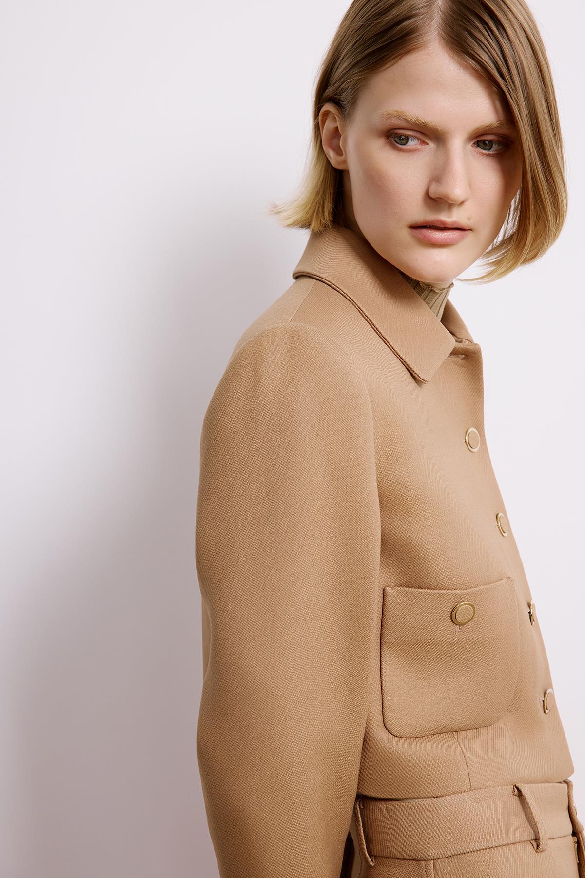 Metal Düğmeli Camel Crop Ceket