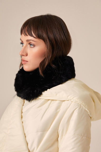 Mıknatıslı Siyah Kürk Boyunluk