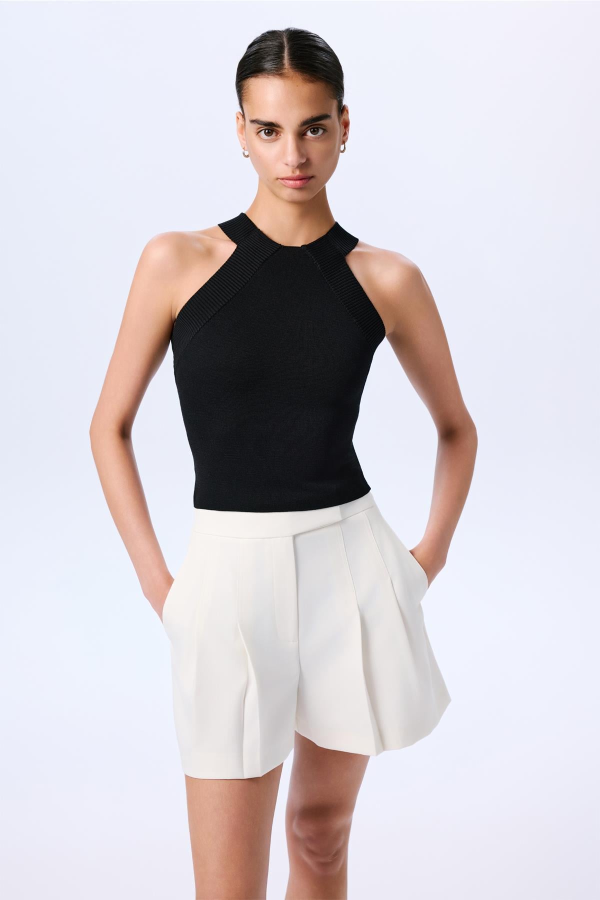 Omuz Dekolteli Basic Crop Siyah Bluz
