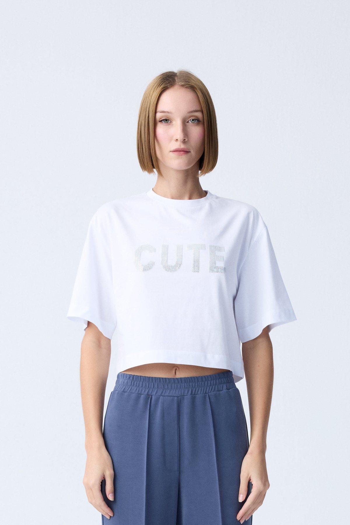 Payet Detaylı Beyaz Crop T-shirt